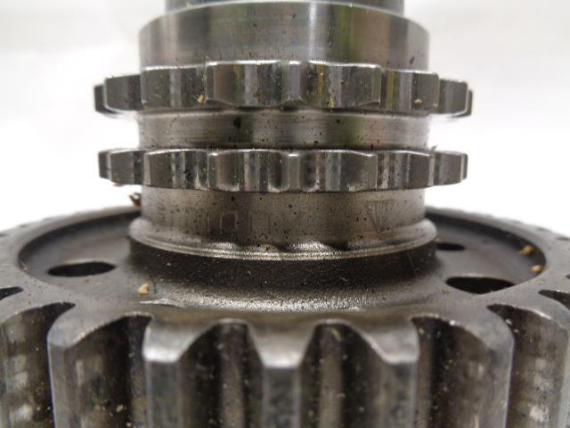 Porsche 911 (996) INTERMEDIATE CAMSHAFT 996 105 015 65 USED GENUINE R24T6