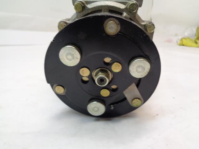 REMANUFACTURED UNKNOWN BRAND AC COMPRESSOR UNKNOWN FITMENT R3T4 #2