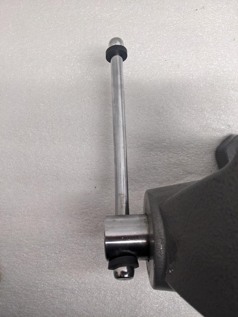 WILTON Mechanics Pro Vise 8” Jaw Width 8-1/2" Jaw Opening 360 Swivel Base B2 NEW