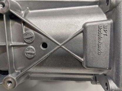 GENUINE PORSCHE 958 351 042 BX 15-18 CAYENNE TRANSFER BOX CASE T3 BSRG4