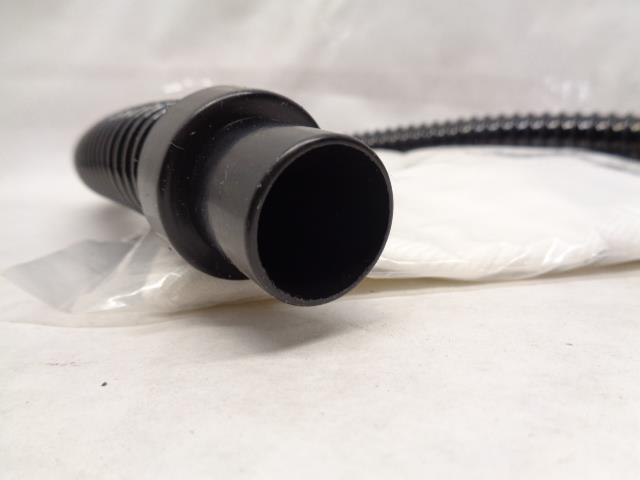 NEW DUSTLESS ORBITAL SANDER WITH DUST BAG R27