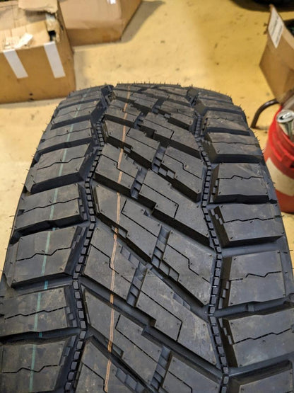 MILESTAR PATAGONIA X/T BSW LT 35 12.5 17 121Q LRE 10PLY TIRE 22228005 CQ3