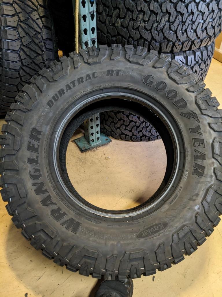 2 GOODYEAR WRANGLER DURATRAC  LT 295 70 17 128/125S LRE 10PLY TIRE 176320991 CQ2
