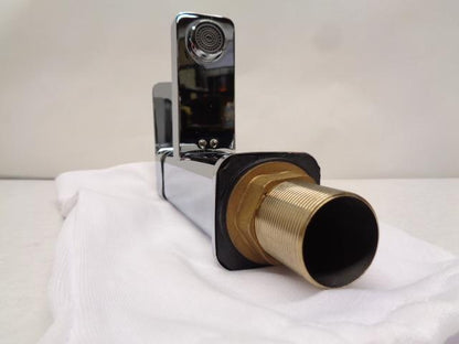 BRAND NEW CHROME SINGLE HANDLE HOT & COLD MIXER BATHROOM SINK FAUCET R29