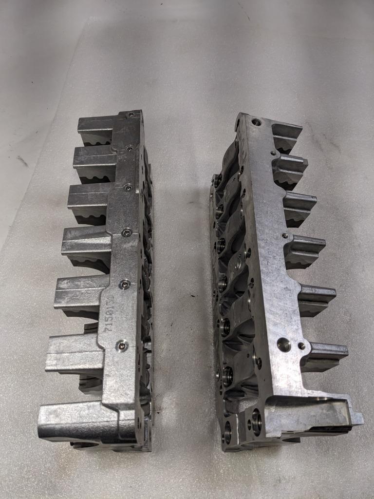 PORSCHE 911 996 BOXSTER ENGINE CRANKCASE HOUSING 9961011575R 996B.G.L.