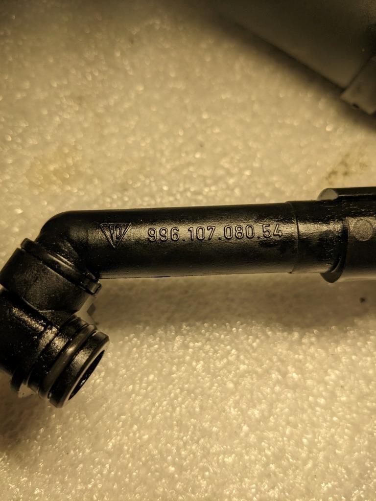 PORSCHE 996 CARRERA ENGINE OIL SEPERATOR 99610708054 USED 996B.G.L.