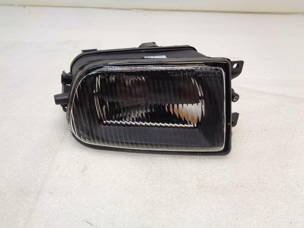 NEW DEPO DRIVER SIDE FOG LIGHT REPLACEMENT BMW 5 SERIES E39 444-2005l-AQ SR
