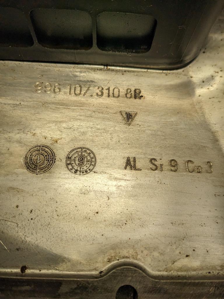 PORSCHE 987 BOXSTER ENGINE OIL SUMP PLATE/PAN  9961073108R USED 996B.G.L.