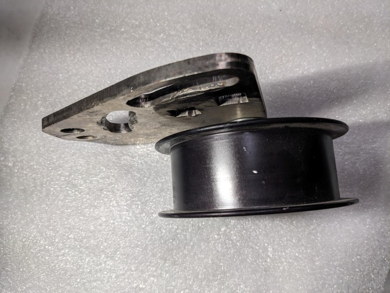 S/C BELT TENSIONER ASSEMBLY-8-RIB- (1986-1995) FORD 5.0L MUSTANG USED R15