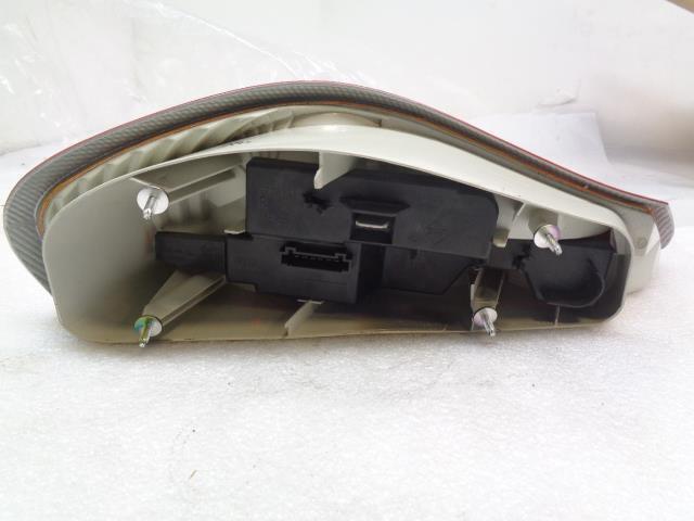 PORSCHE 98663144403 RIGHT TAIL LIGHT LENS FOR 97-02 PORSCHE BOXSTER 986 NEW R25