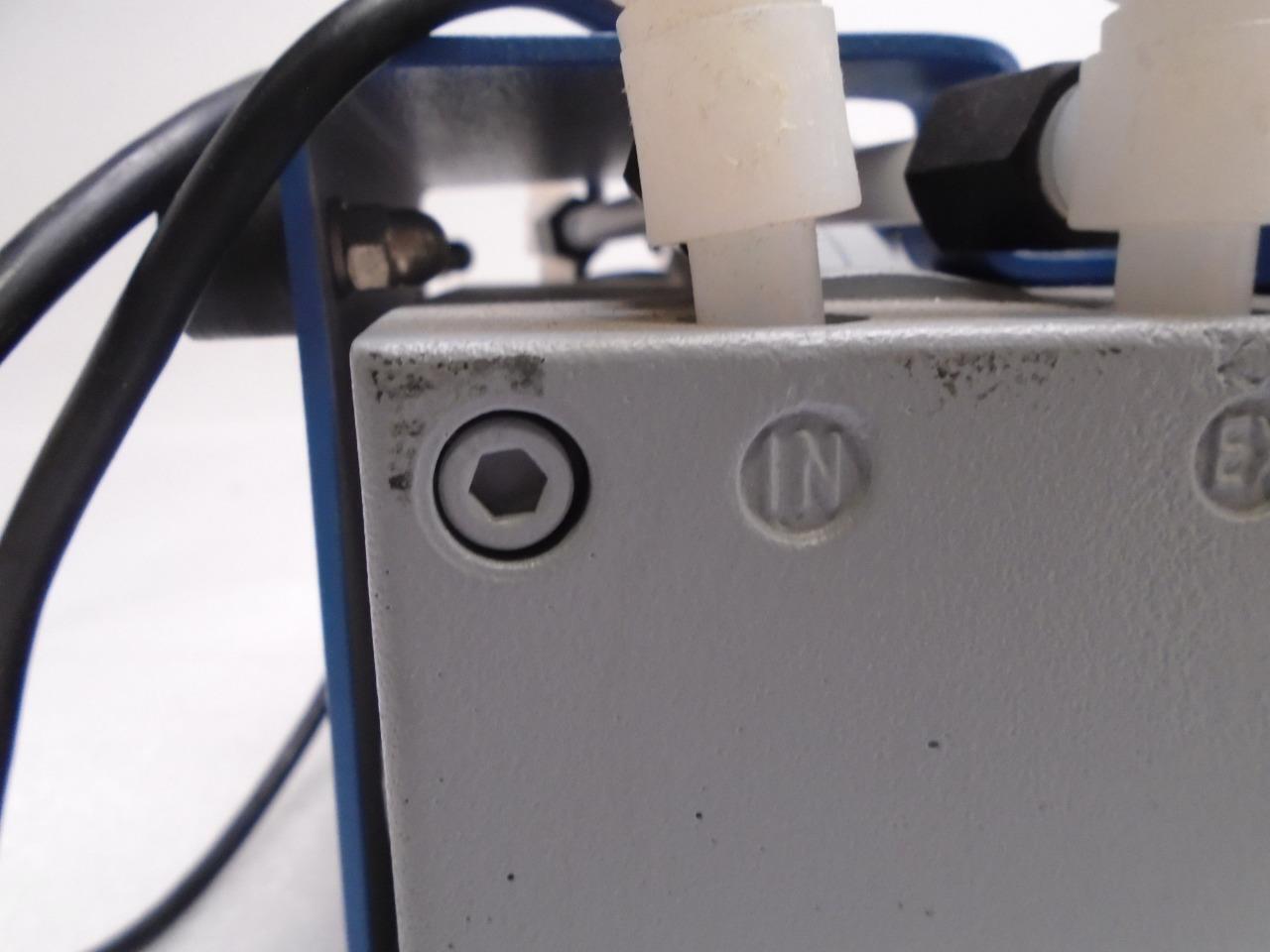 VACUUBRAND VACUUM PUMP UNIT PC201 DRY CHEMISTRY R33