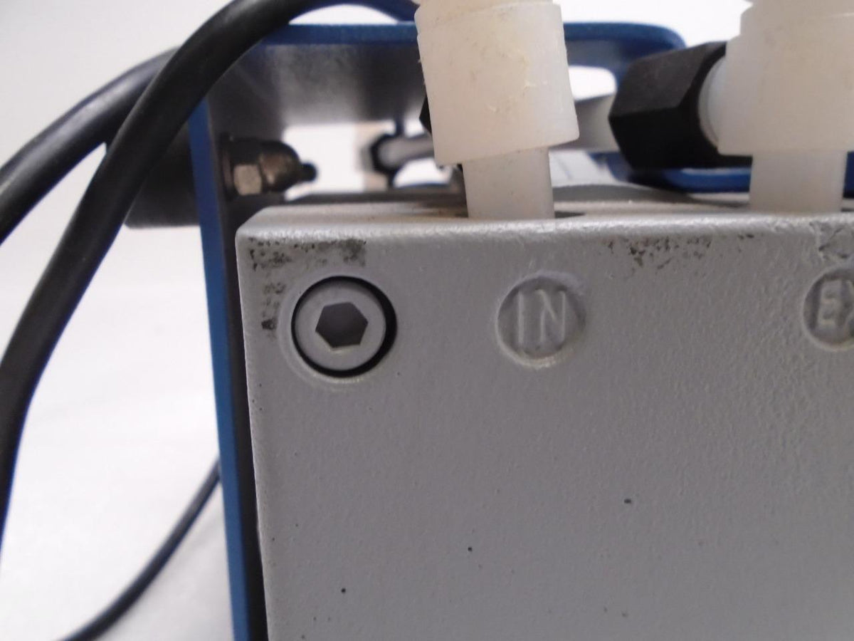 VACUUBRAND VACUUM PUMP UNIT PC201 DRY CHEMISTRY R33