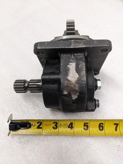 UNBRANDED SMALL PTO UNIT FOR TRACTOR 37 GEAR 2" SHAFT 15 SPLINE 4X3.8" NEW R11TA