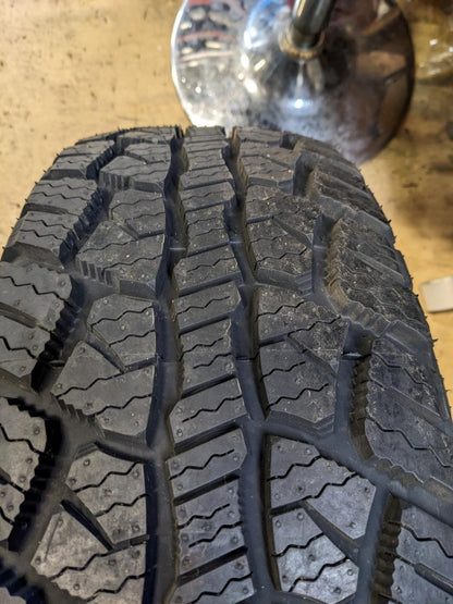 2 FINALIST TERRENO A/T P 255 70 16 111T SL TIRES LLSUV036 CQ1