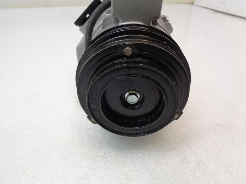 NEW ACDELCO 15-21127 AC COMPRESSOR 2000-02 CADILLAC, CHEVY, GMC (VARIOUS) R3