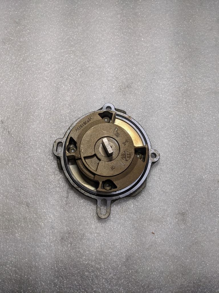 PORSCHE 911/996 SECONDARY OIL PUMP 99710702103 USED 996B.G.L.