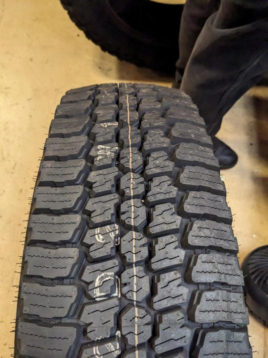 2 SUMITOMO ENCOUNTER A/T BSW LT 235 80 17 120/117R LRE 10PLY TIRES ATH95 CQ3