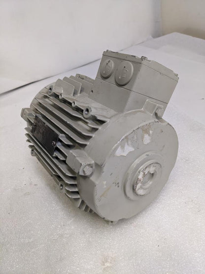 SIEMENS 1PP70904AA99-ZX00 MOTOR IP54 50HZ 200-240V 4.5A 1.1KW NEW H2