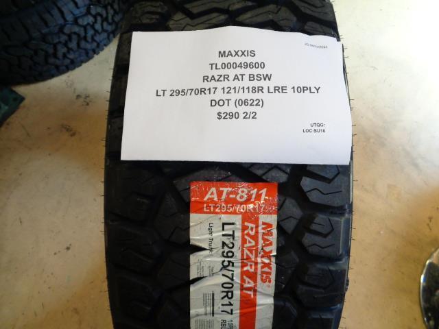 MAXXIS RAZR AT BSW LY 295 70 17 121/118R LRE 10PLY TIRE TL00049600 BQ4