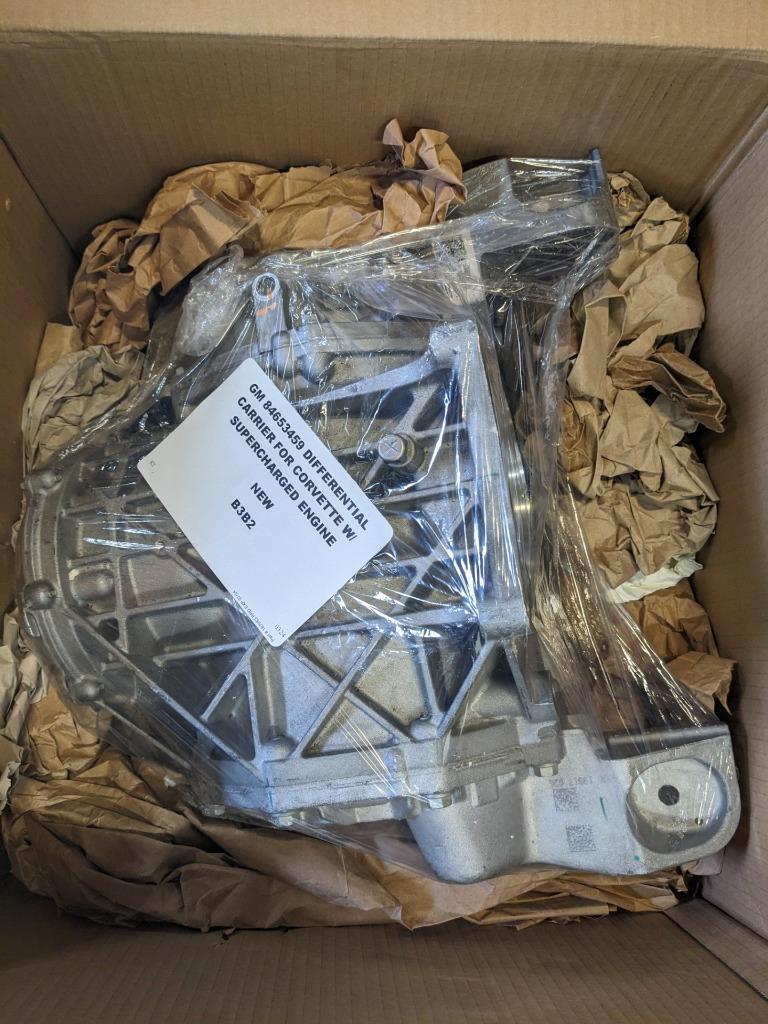 GM 23398957 DIFFERENTIAL CARRIER FOR MANUAL TRANSMISSION 14-17 CORVETTE NEW B3B2