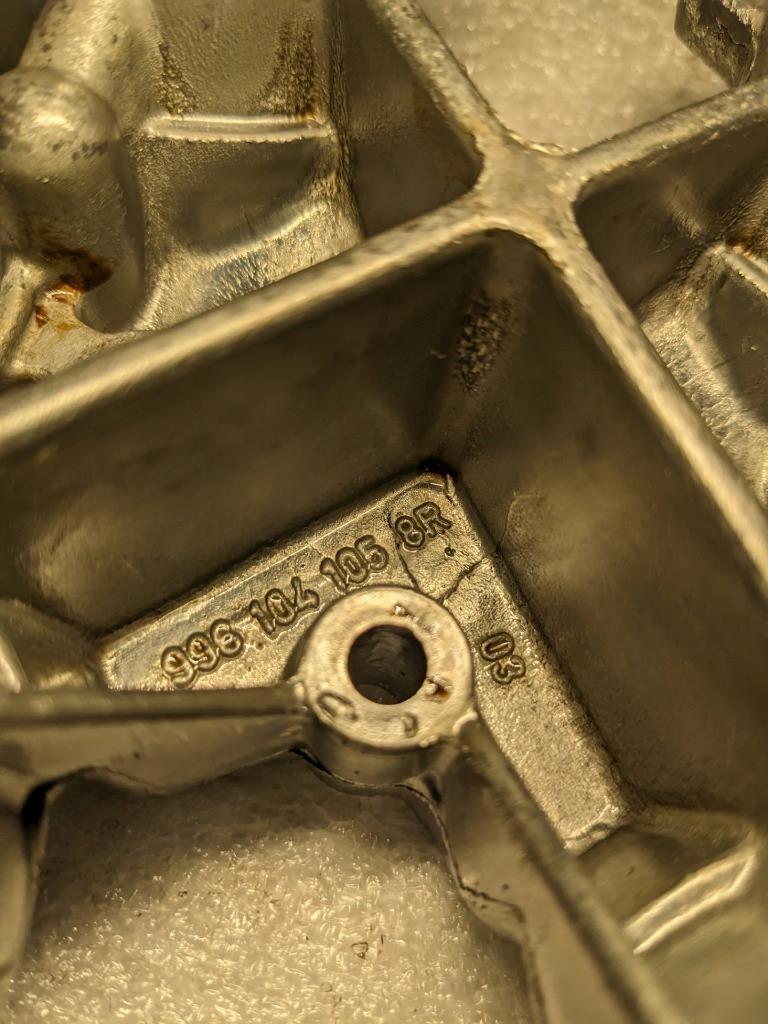 PORSCHE 986 BOXSTER VALUE TAPPET HOUSING 9961041058R USED 996B.G.L.