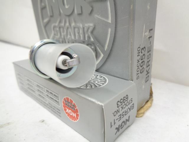 NEW NGK V-POWER SPARK PLUGS 4-PACK 6953 R13T1