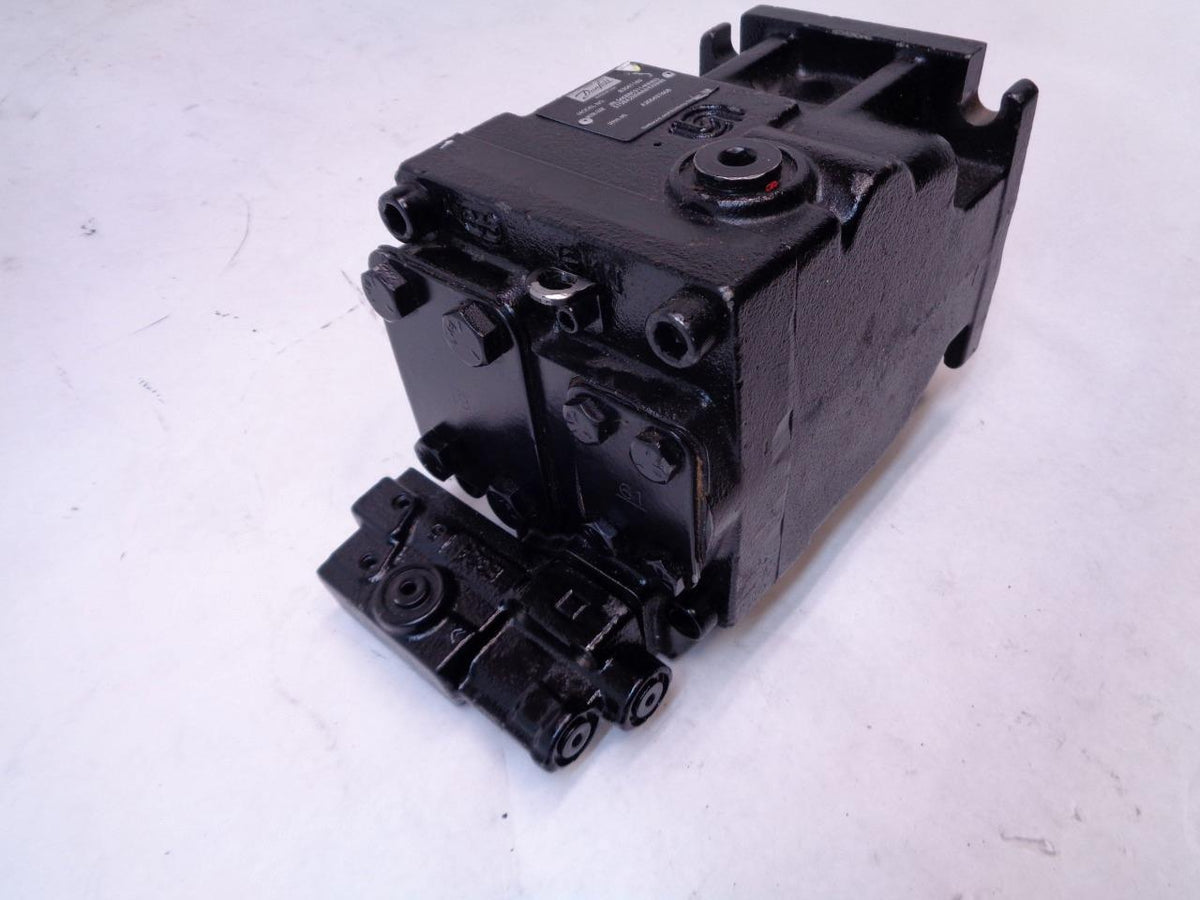 SAUER DANFOSS 83061189 HYDRAULIC BLOCK VALVE PUMP J2