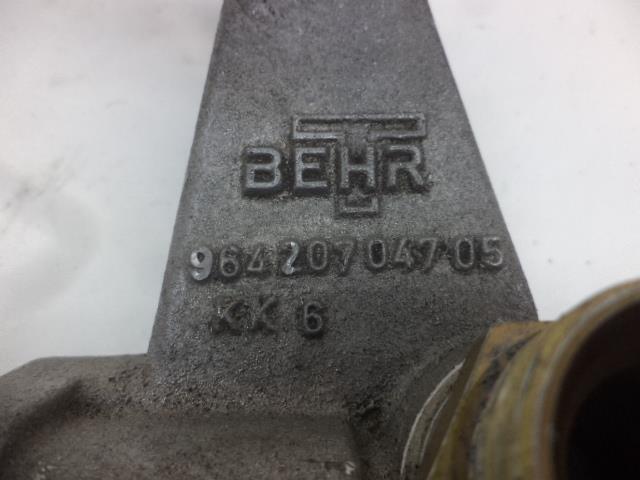 NEW GENUINE PORSCHE OIL THERMOSTAT ASSEMBLY 964 207 047 05 R20T8