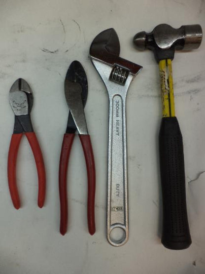 CHICAGO CASE ENGINEER ELECTRO MECHANICAL CONTRACTOR TOOL KIT INCOMPLETE SR