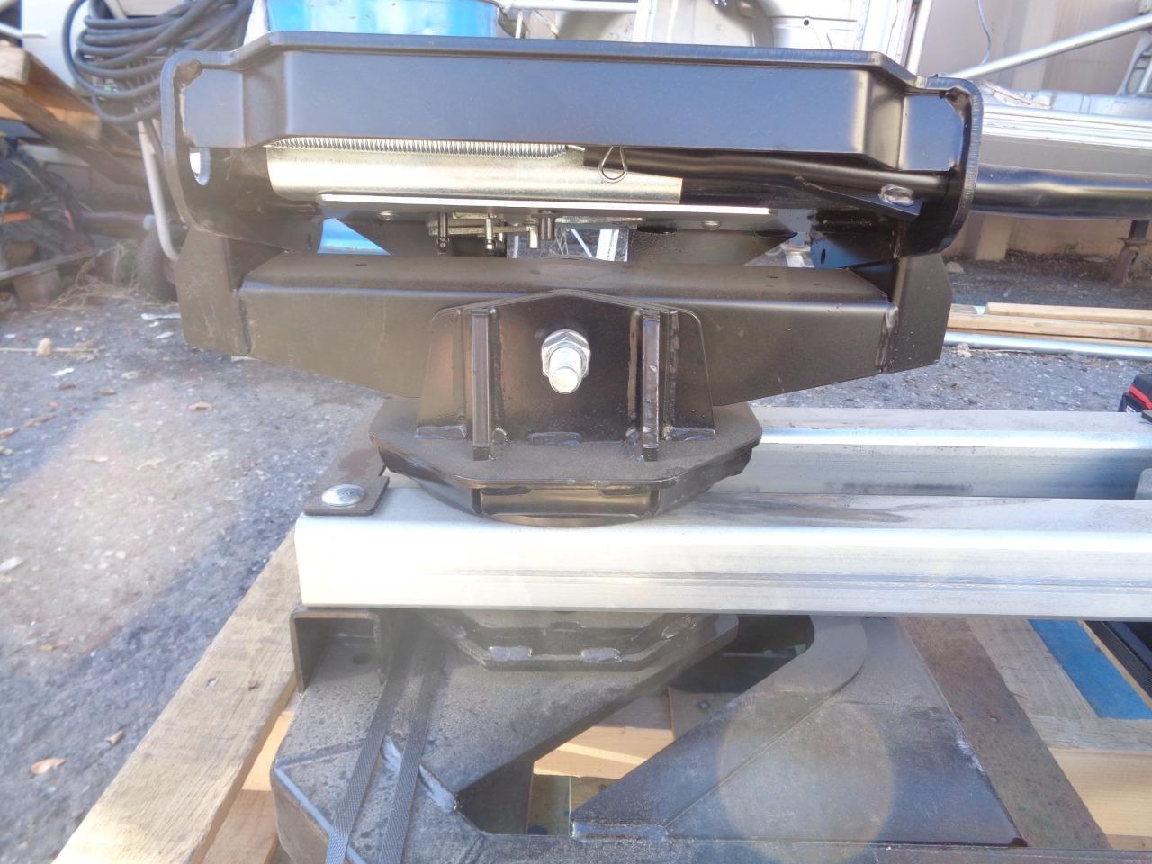 PULLRITE #2900 ISR 20Klbs SUPERGLIDE FIFTH WHEEL HITCH for SHORT BED TRUCKS