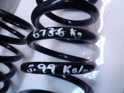 USED FRONT COIL SPRINGS FOR PORSCHE MACAN 2019-2020 95B-411-106-J-504 R24T4