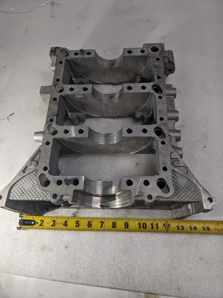 PORSCHE MACAN 2016 3.0 PETROL ENGINE BLOCK 9461011137R USED I2