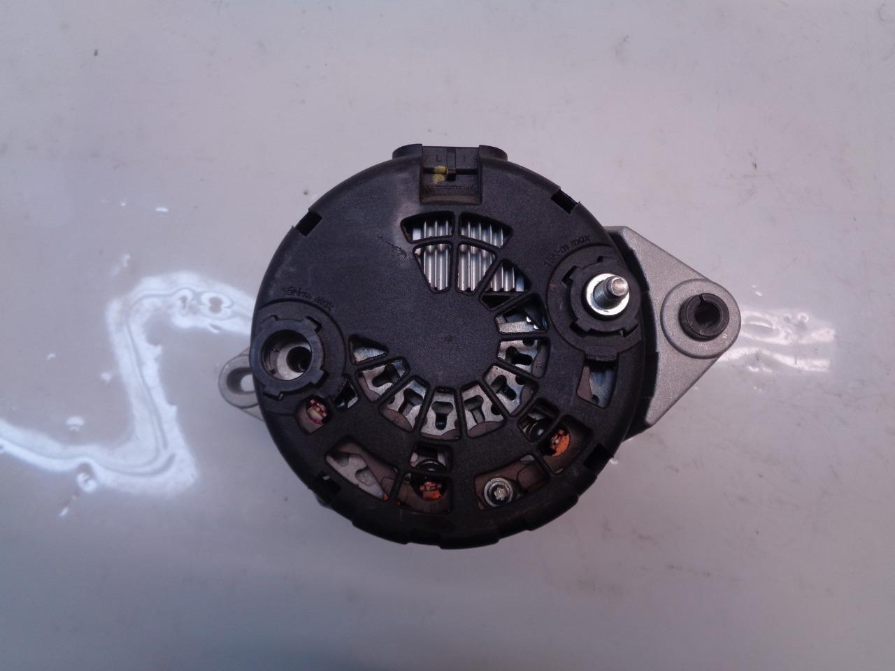 NEW ALTERNATOR WITH PULLEY 12V 7E29 R14B1