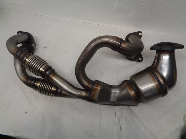 NEW SUBARU CATALYTIC CONVERTER INTEGRATED EXHAUST MANIFOLD FRNT  674864 R19