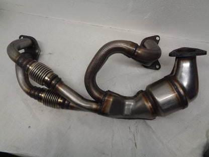 NEW SUBARU CATALYTIC CONVERTER INTEGRATED EXHAUST MANIFOLD FRNT  674864 R19