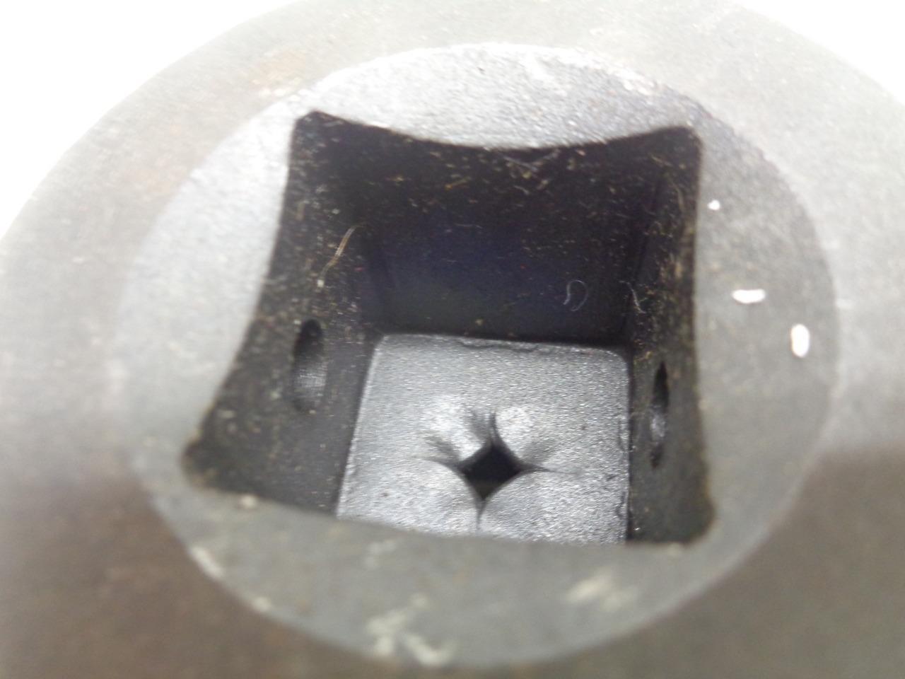 NEW BLACKHAWK 1-1/2" DRIVE 6-POINT BUDD WHEEL IMPACT SOCKET UWP1460 R22