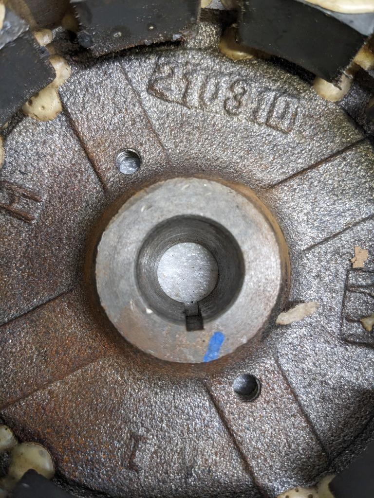 BRIGGS AND STRATTON 593139 FLYWHEEL FOR 19J137-0001-F1 SMALL ENGINE NEW R32