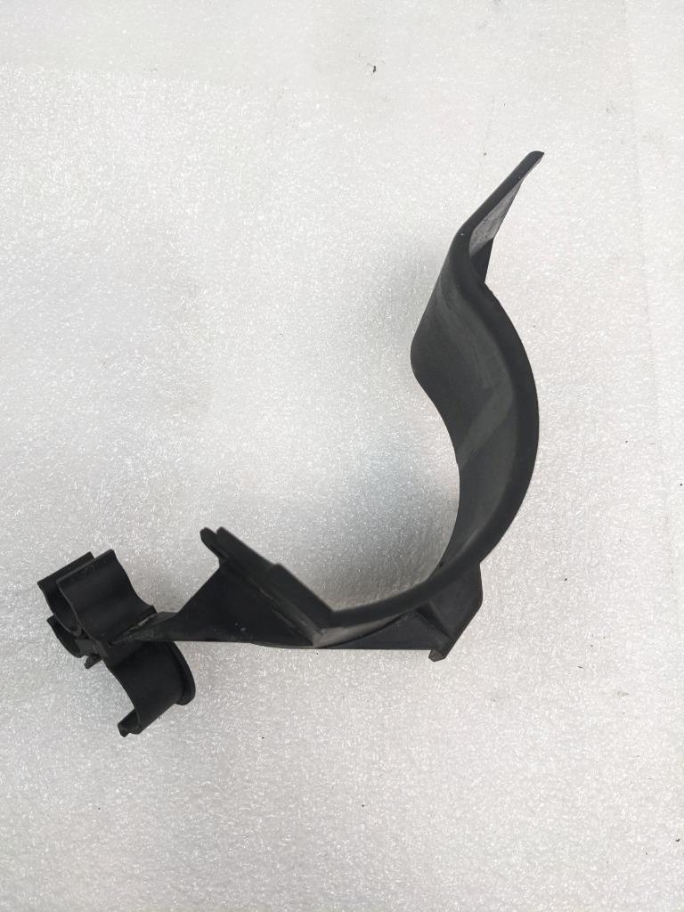 2005-2008 PORSCHE 911/996 PULLEY SHIELD BEZEL 99610221105 COVER USED 996BGL2T2