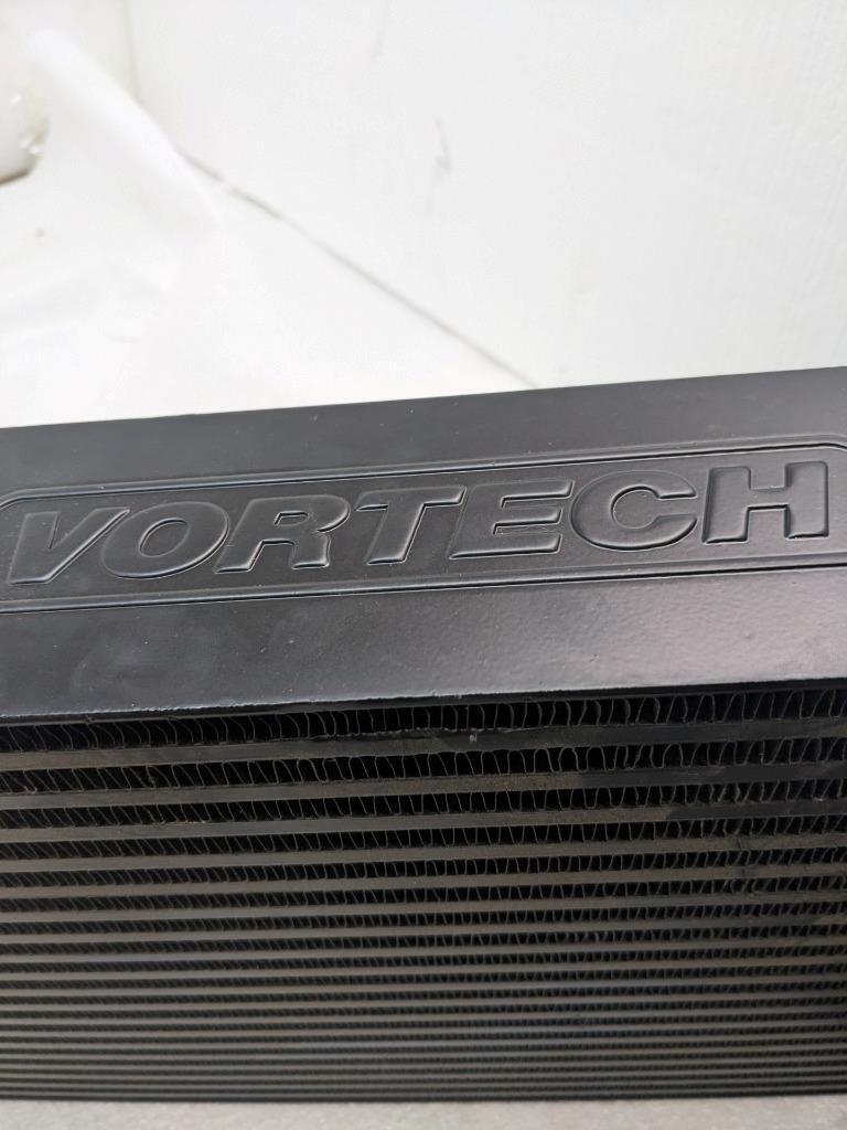 VORTECH 20 ROW 2.6" IN/OUT 31X13X4 RADIATOR NEW D1