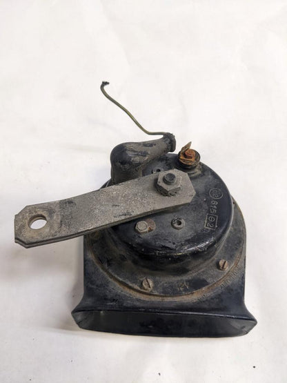 PORSCHE 84-91 944 LOW PITCH TONE ELECTRIC HORN SIREN MIXO TR129 #2 USED R21T2