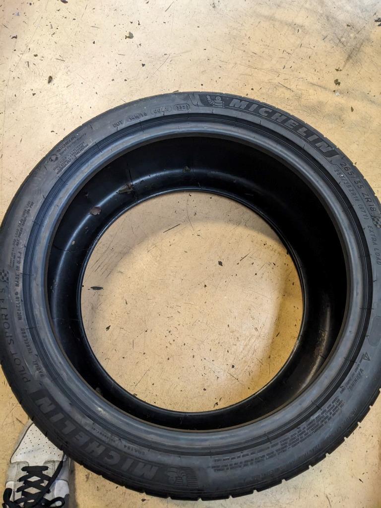 MICHELIN PILOT SPORT 4S P 265 35 18 97Y XL TIRE 53791 CQ2