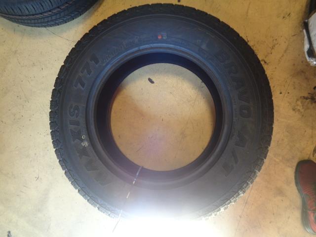 1 NEW MAXXIS 777 BRAVO AT 255 65 17 110H SL TIRE BRAVOAT-771 Q2