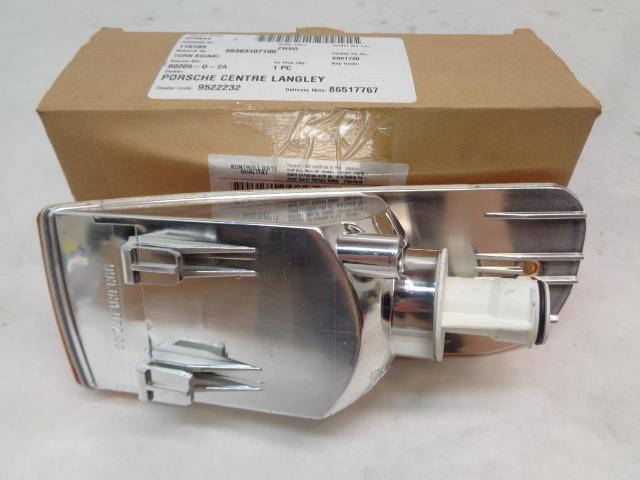 NEW PORSCHE 911 993 '94-'98  RIGHT TURN SIGNAL ASSEMBLY 993 631 072 00 R25T3