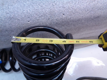 USED FRONT COIL SPRINGS FOR PORSCHE MACAN 2019-2020 95B-411-106-J-504 R24T4