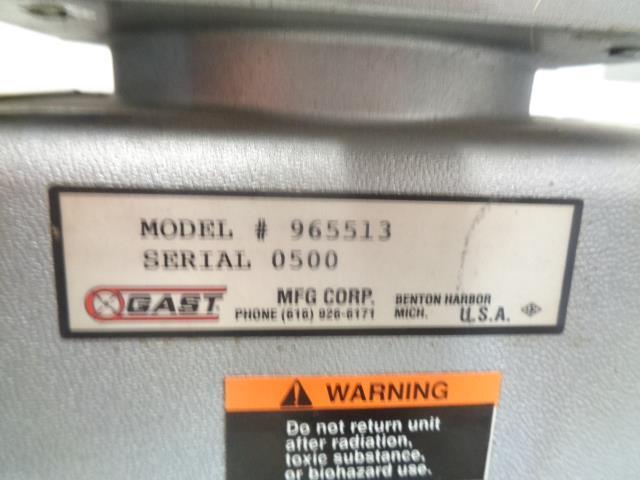 GAST ROCKING PISTON AIR COMPRESSOR 965513 NEW J1