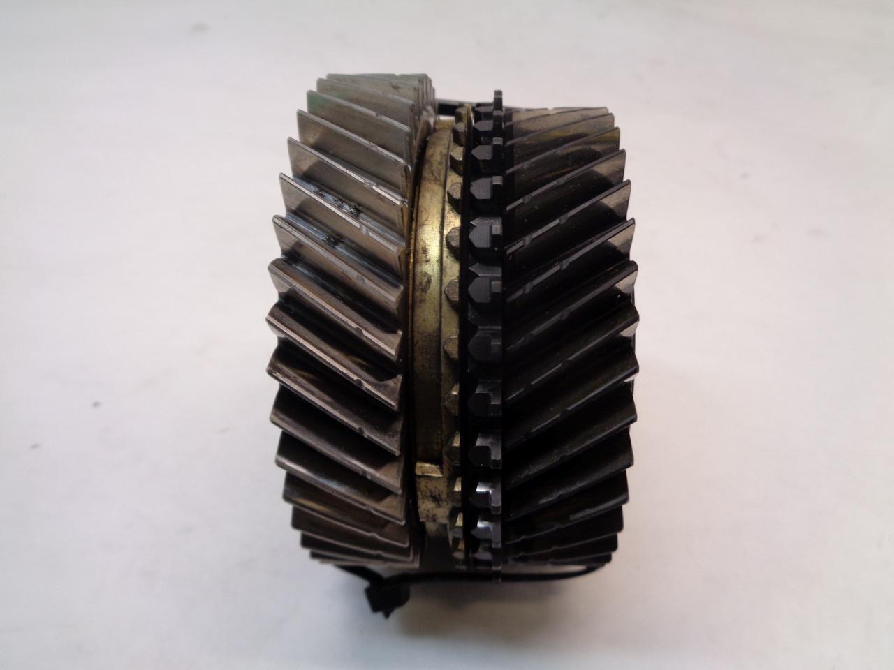 GENUINE PORSCHE 911 993 5th GEAR SET 39:42 99330290505 R21T3