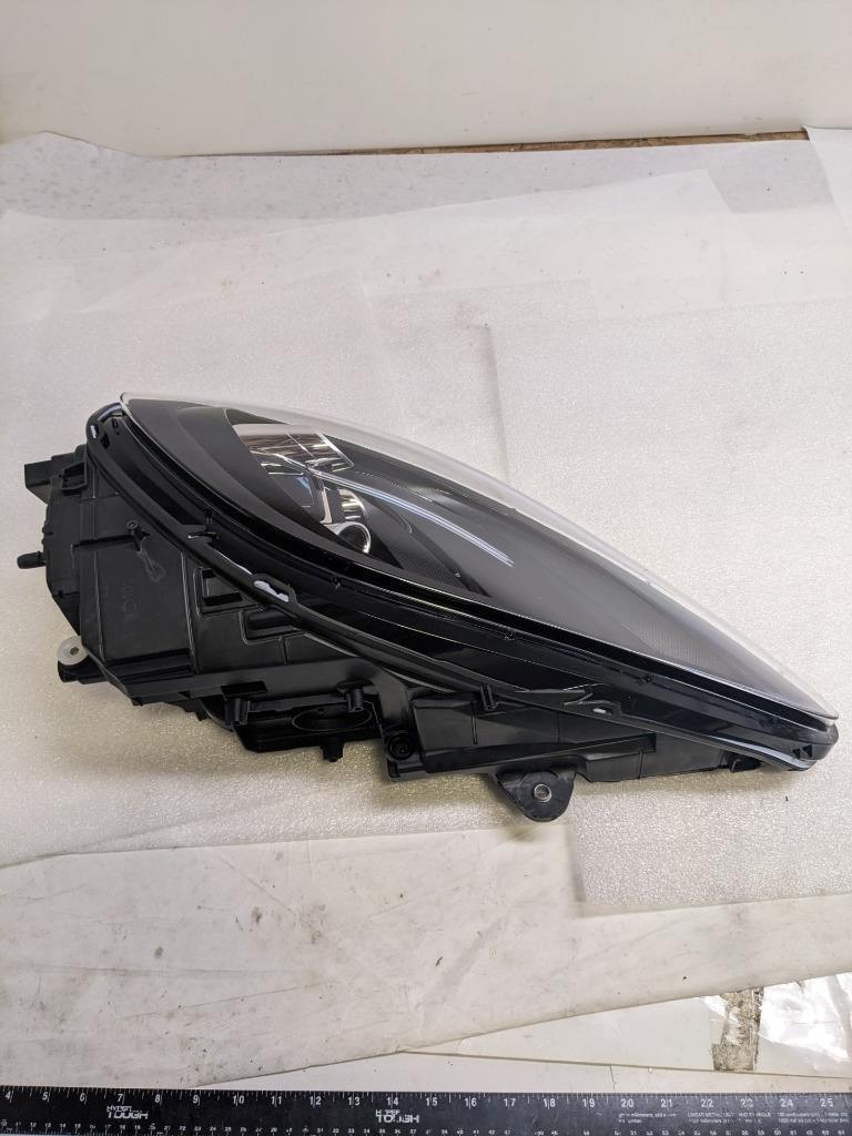 PORSCHE 95B941079AN HEADLIGHT ASSEMBLY (LEFT)  MACAN 2019-2021 NEW PGB2