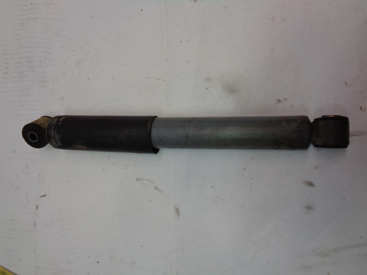 Porsche 968 Shock Absorber PAIR USED GENUINE 951 333 032 03 R23T8