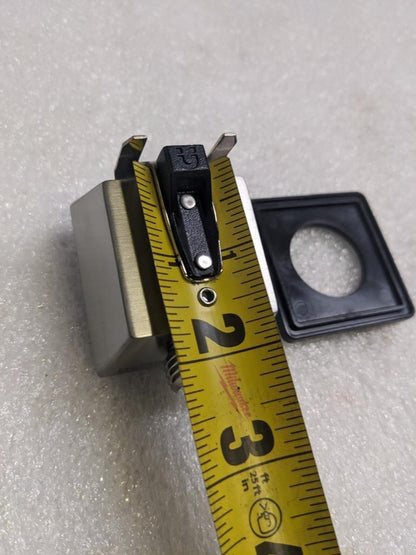 DELTA SQUARE WALL SUPPLY ELBOW HAND SHOWER-HOSE 50570 LUMICOAT STAINLESS NEW R28