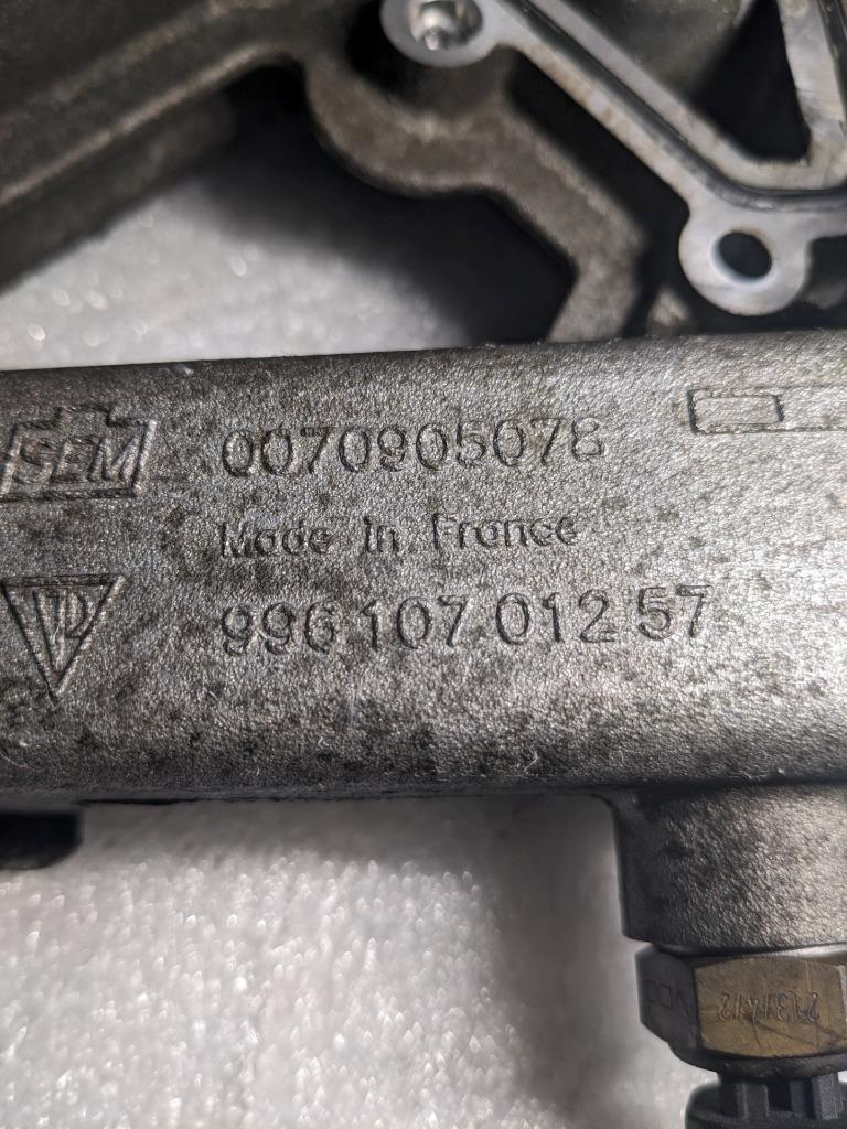 PORSCHE BOXSTER 986 OIL PUMP AND HOUSING WITH PIPE 99610701257 USED 996GL2T1